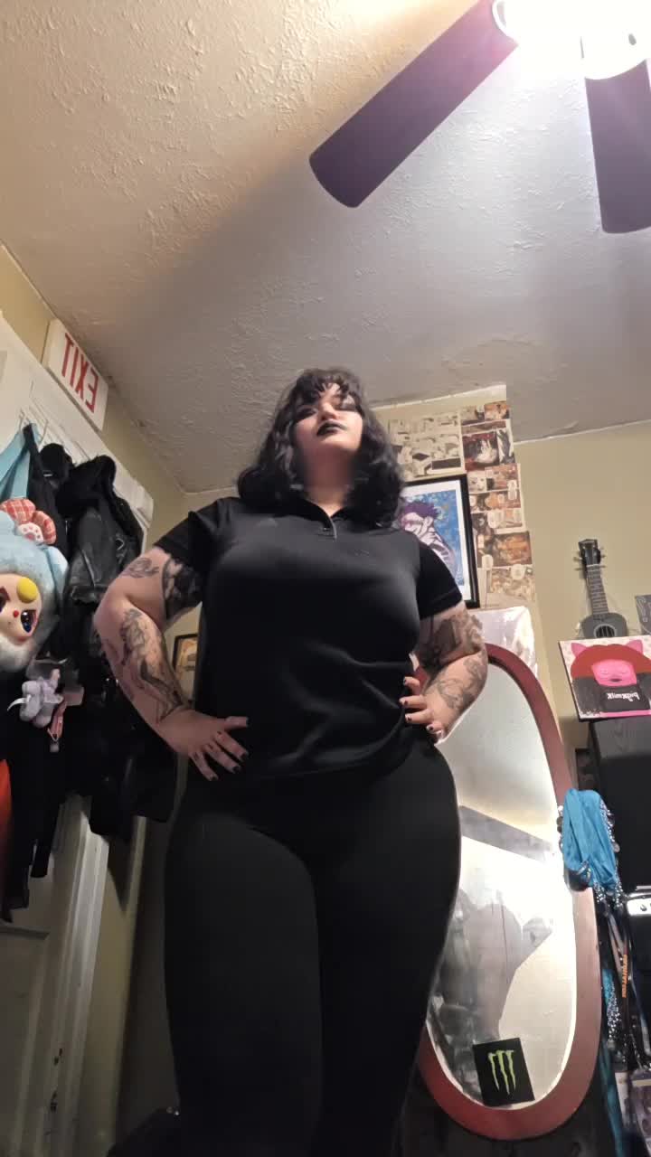 @🐷PIGXMILK🐷(Jenna)