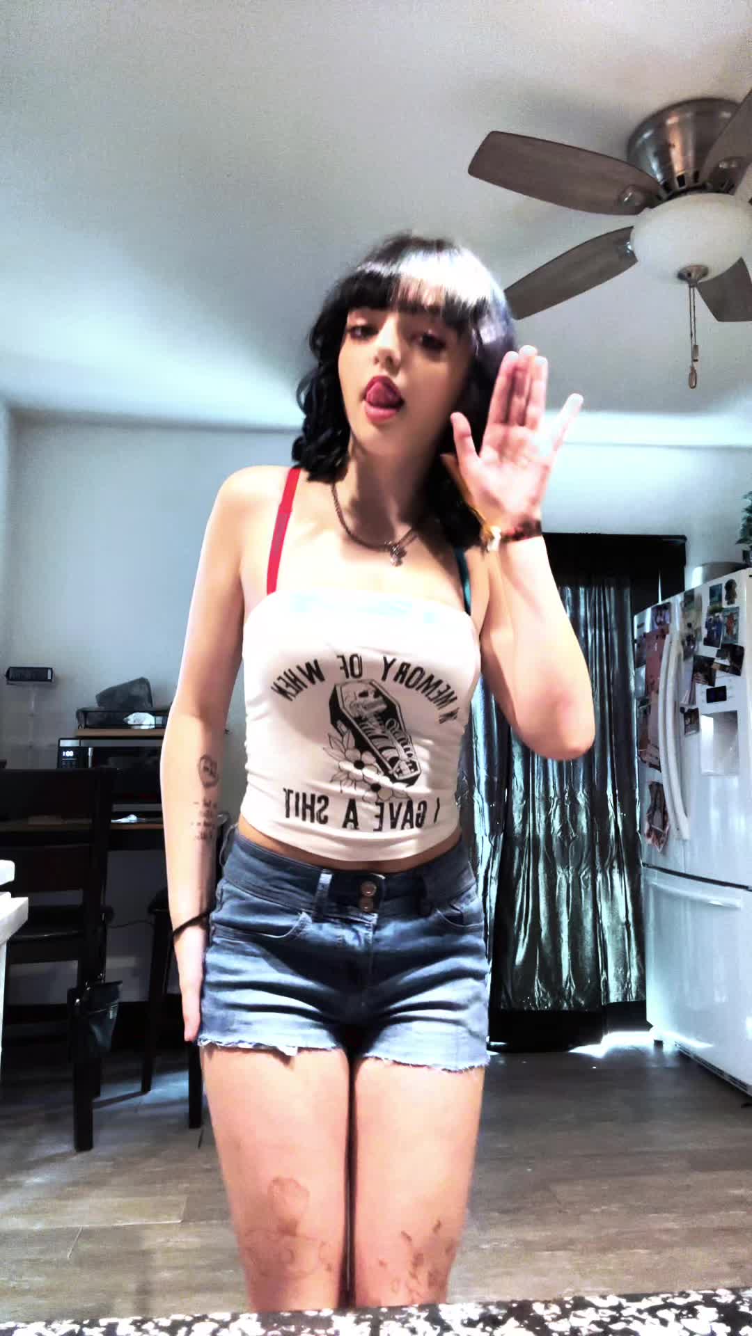 @Tays_on_the_moon
