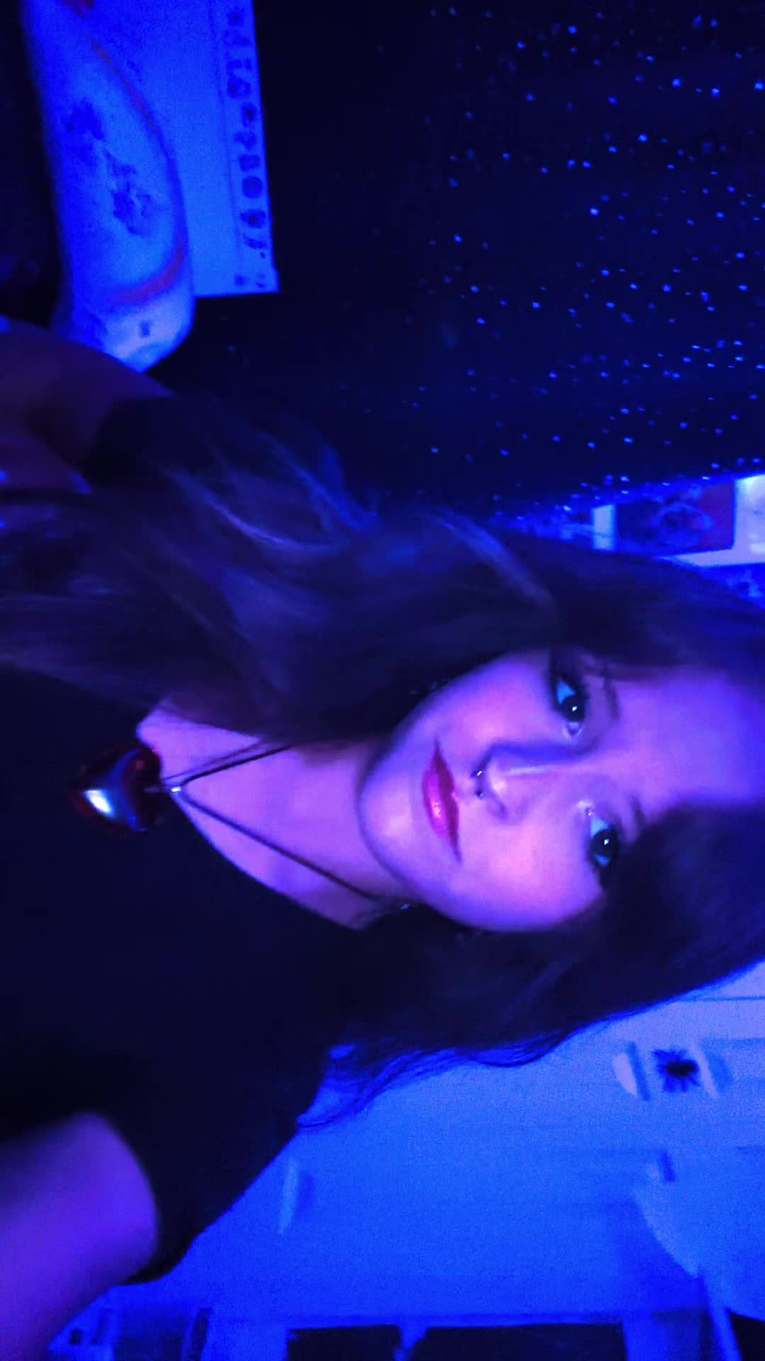 @𝑀𝒶𝒹𝑒𝓁𝓎𝓃 ˚˙•∘♪