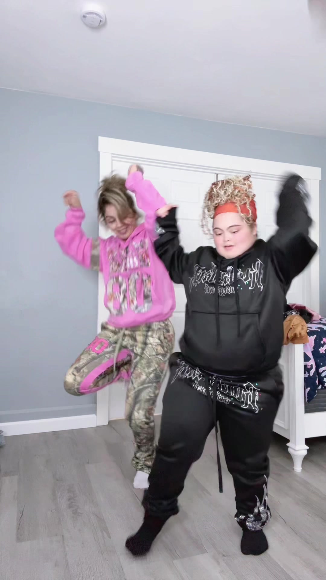 @Upsyndromequeen_