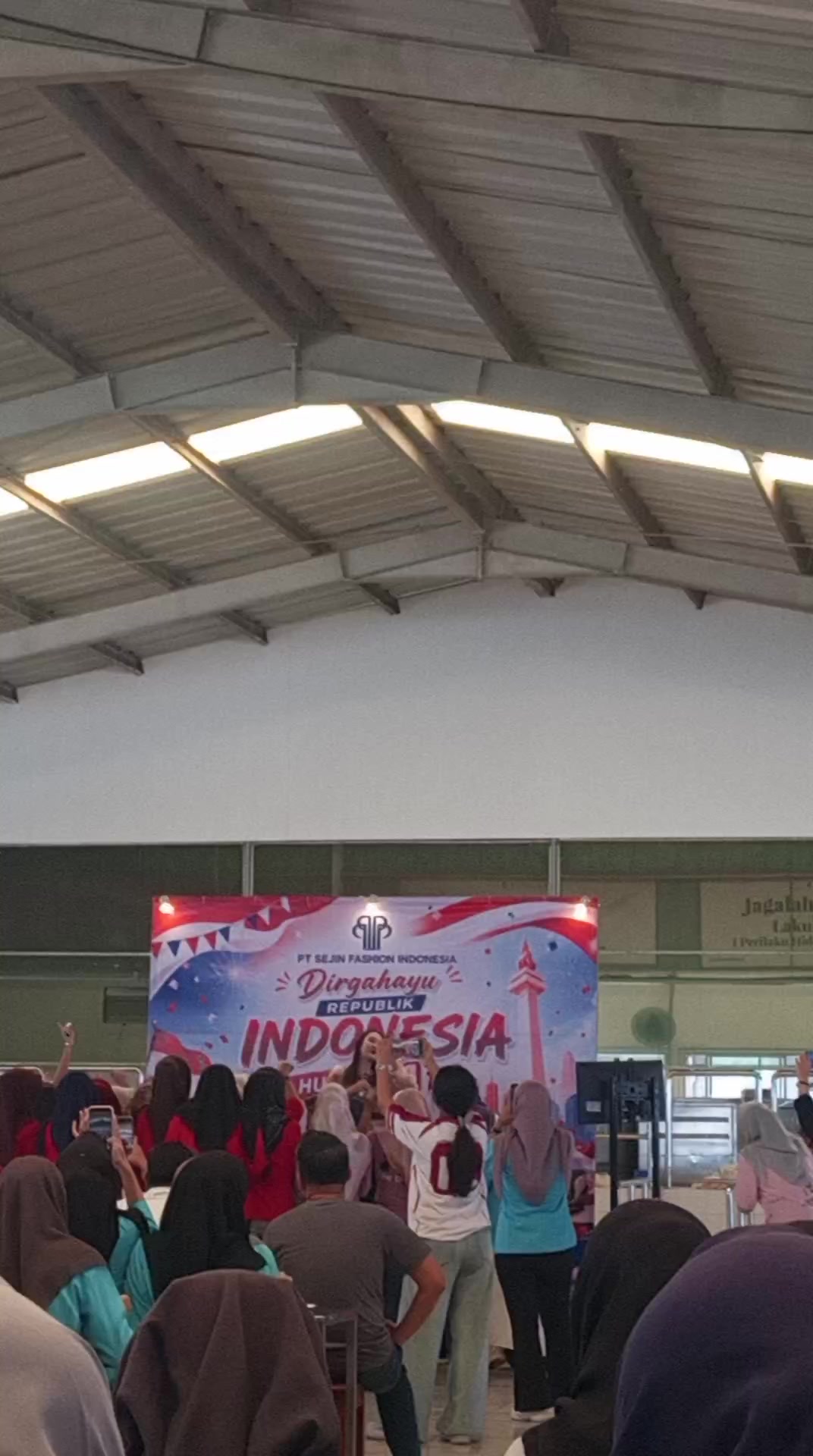 @Ayuk Rahayu