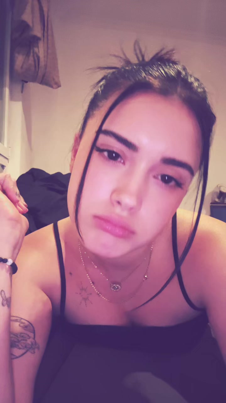 @damnniita