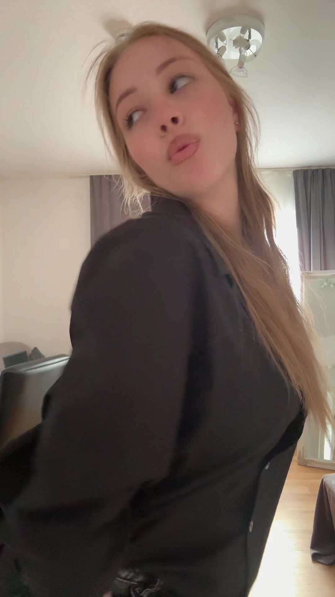 @pollikznccv