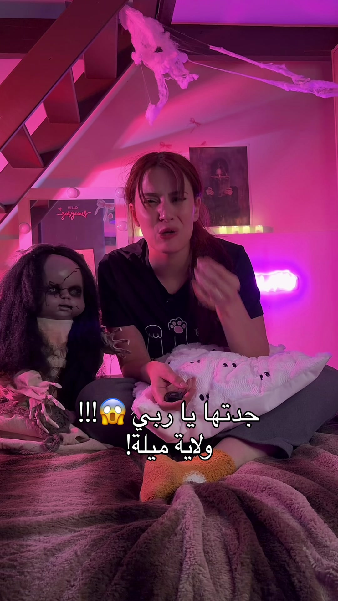 @Lola.DzTelling