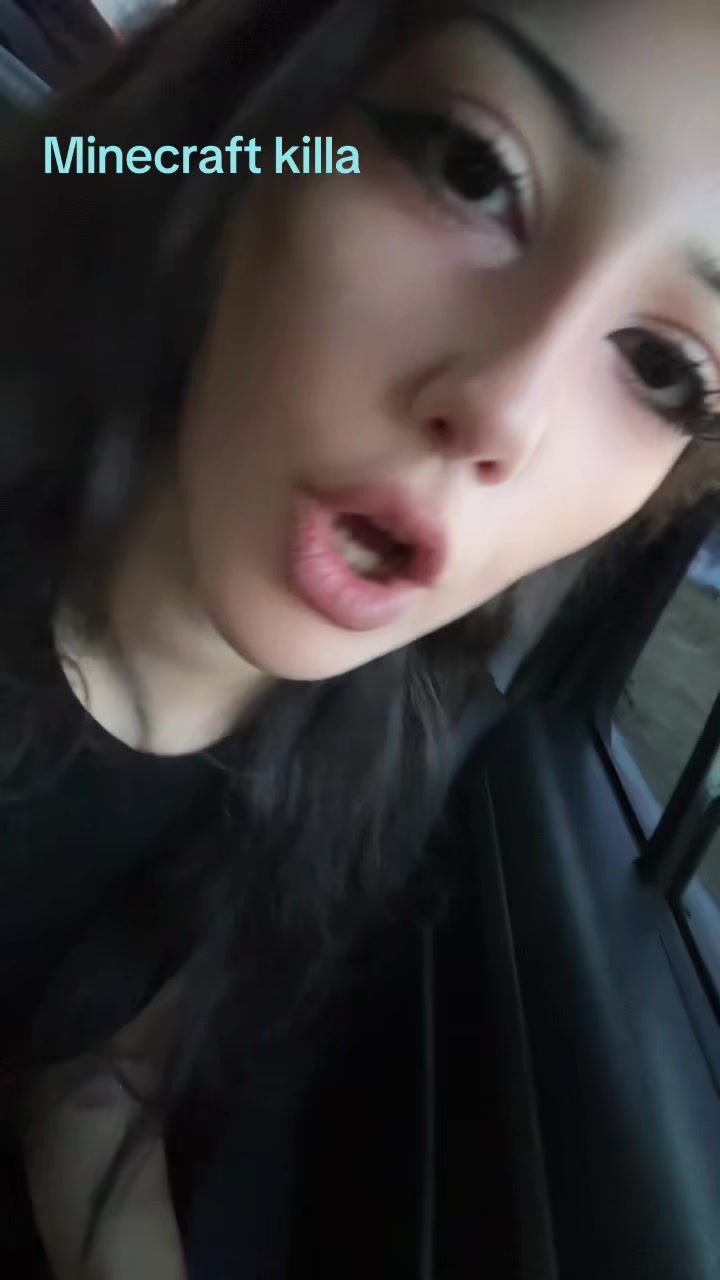 @✱