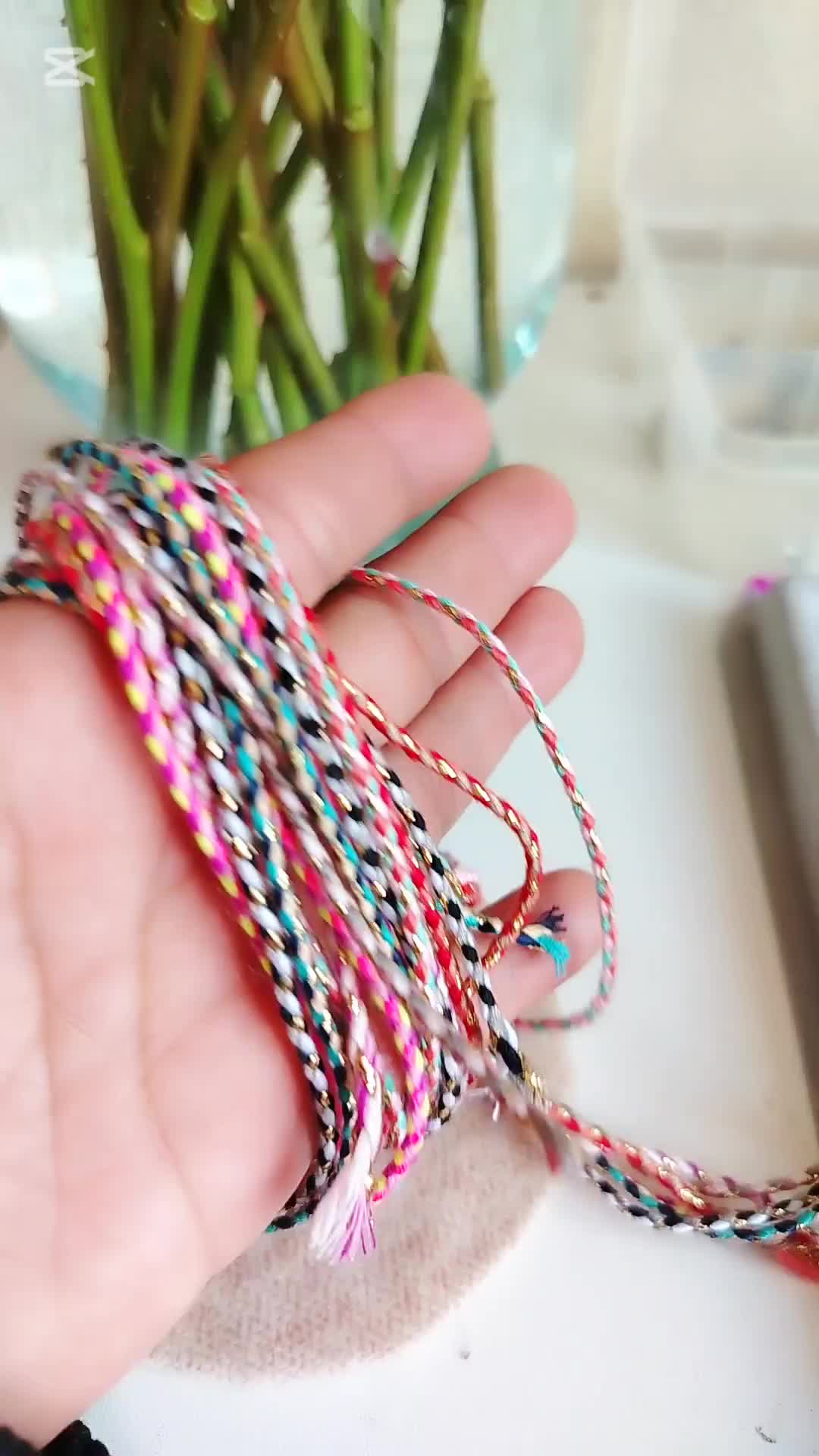 @&Aacute;vila semijewels
