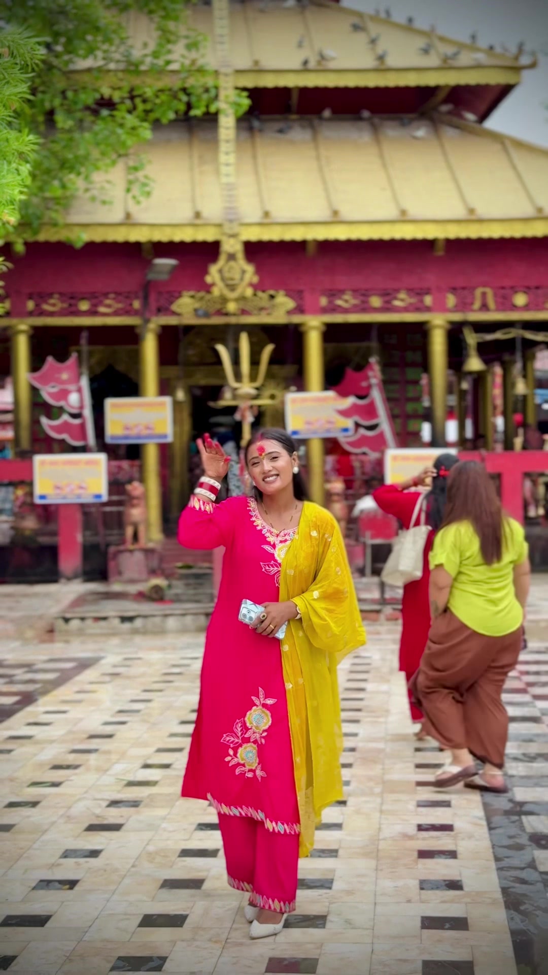 @चमेली खत्री👸🫶