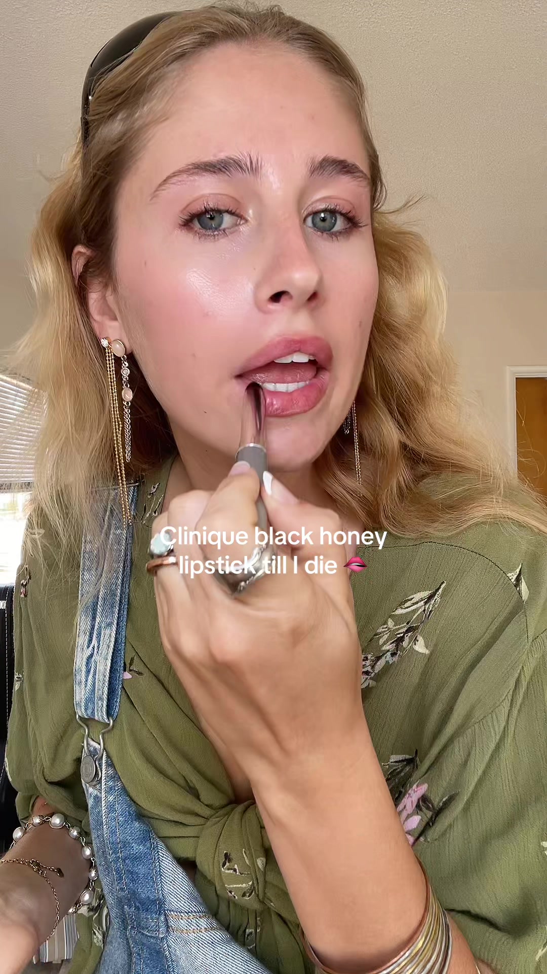@kelseykinch