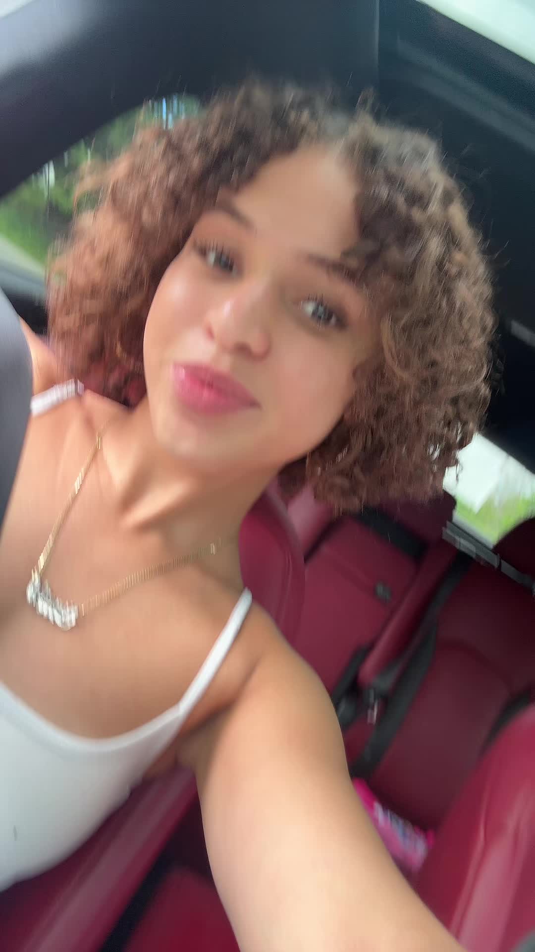 @Simeily 🌺