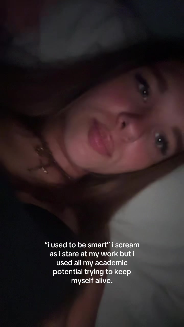 @👤