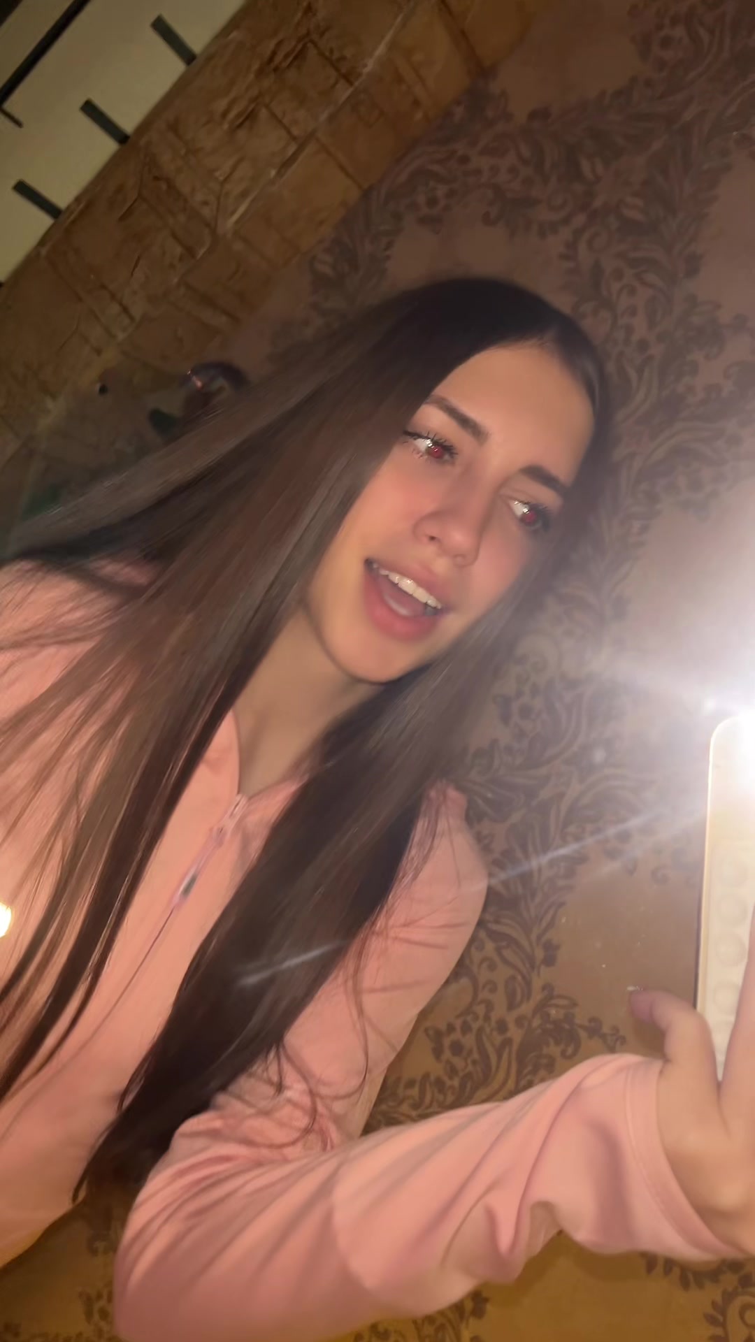 @Нелика