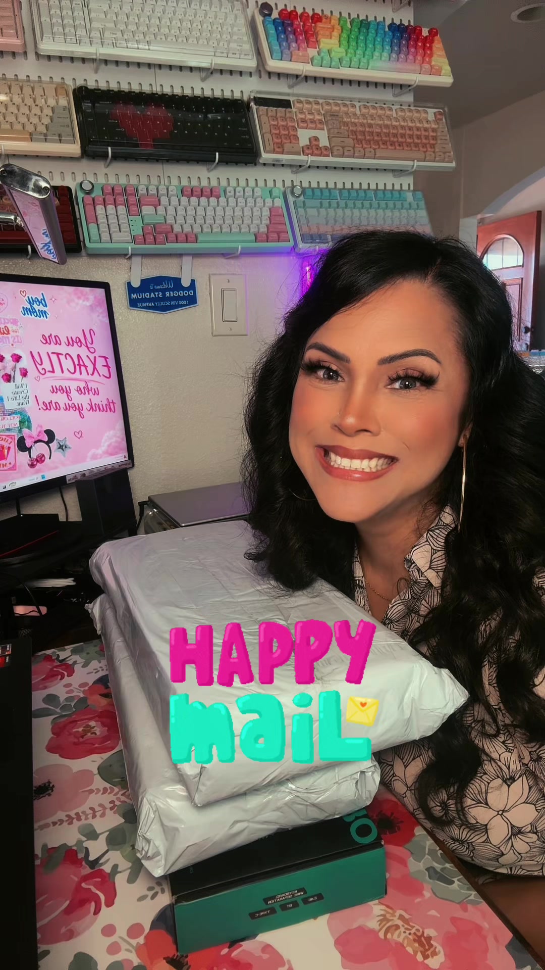 @MrsV✨Corporate Girly✨Keeb ❤️er