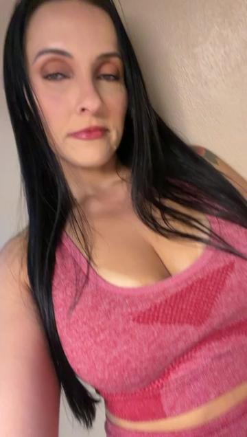 @Juju_Hellcat