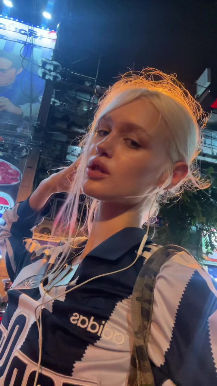 @uglyblondie