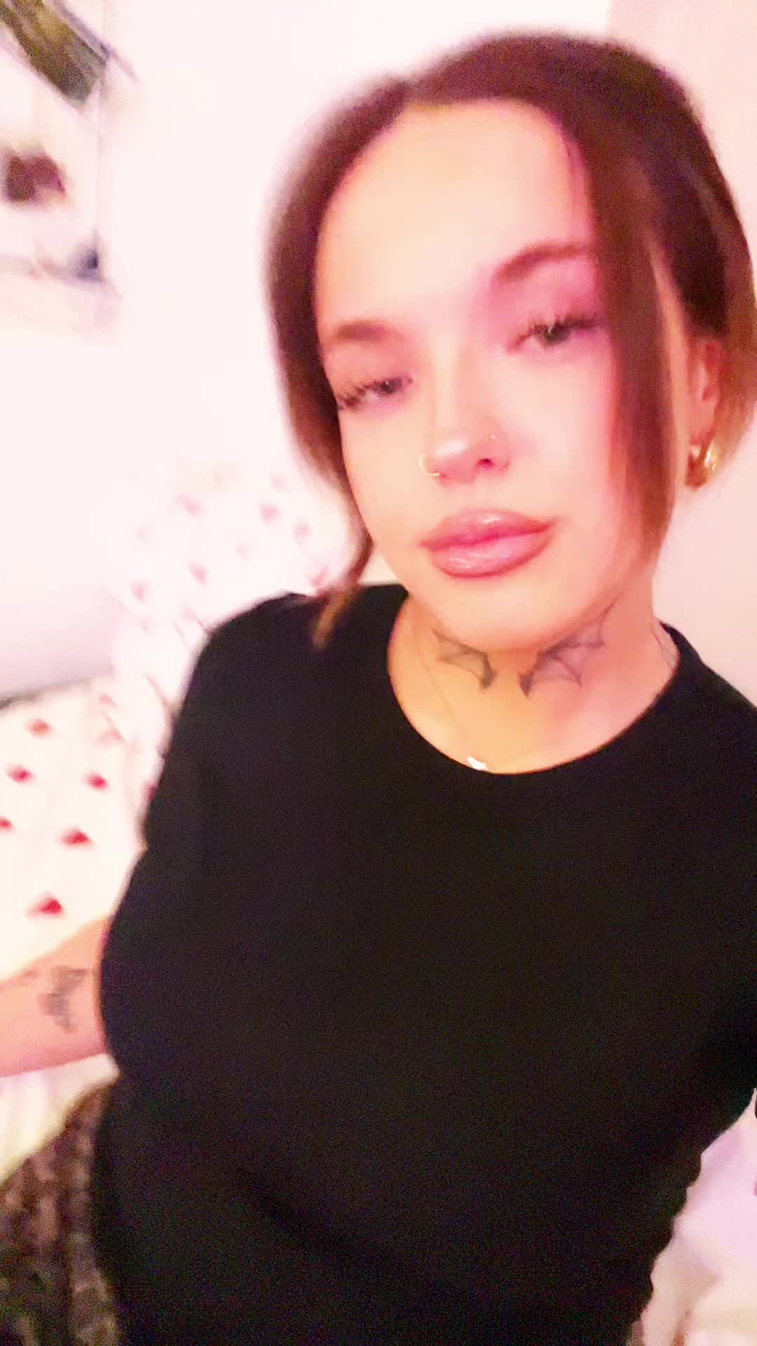 @𝐑𝐨𝐦𝐲💞