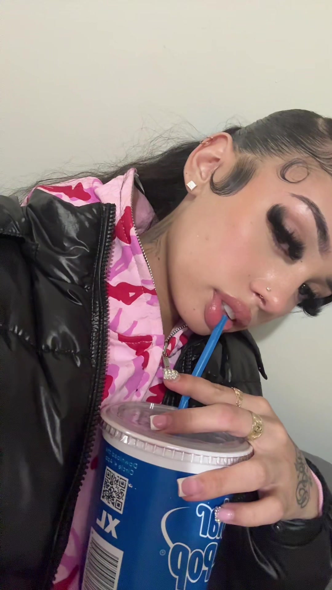 @w0xhdie