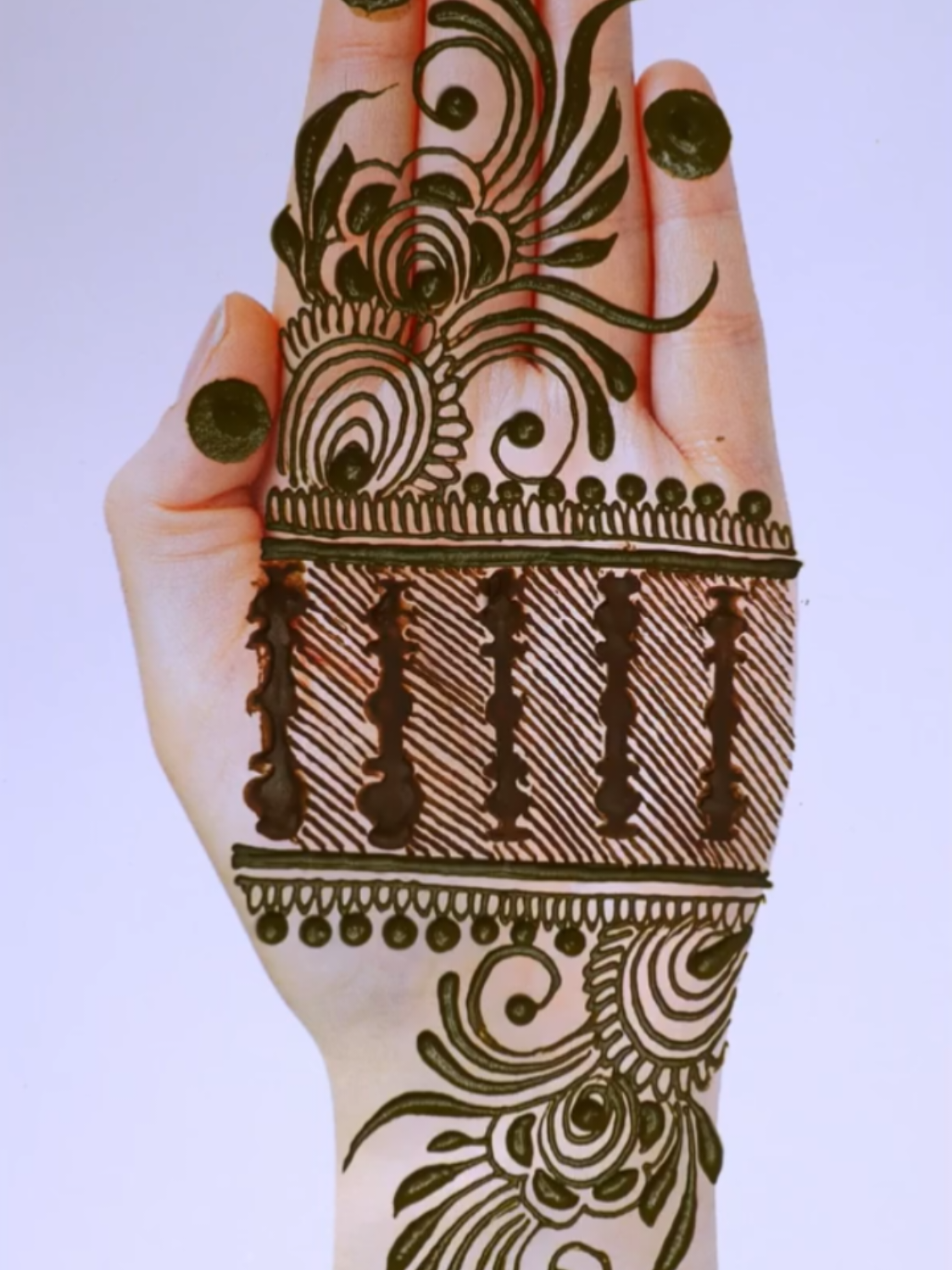 @sadiamehndidesigns 1