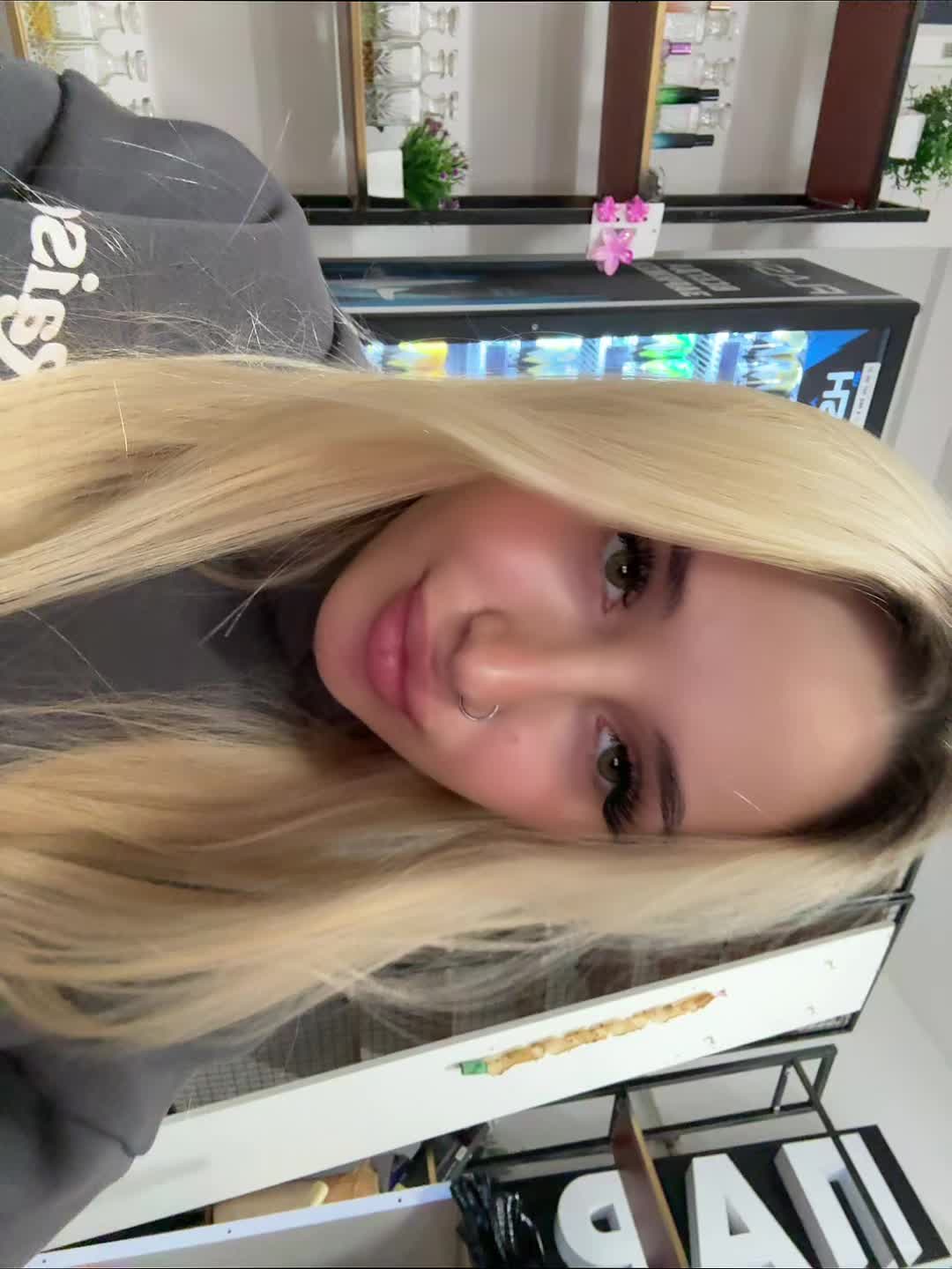 @𝐢𝐫𝐢𝐬𝐡𝐤𝐚_😻🐆