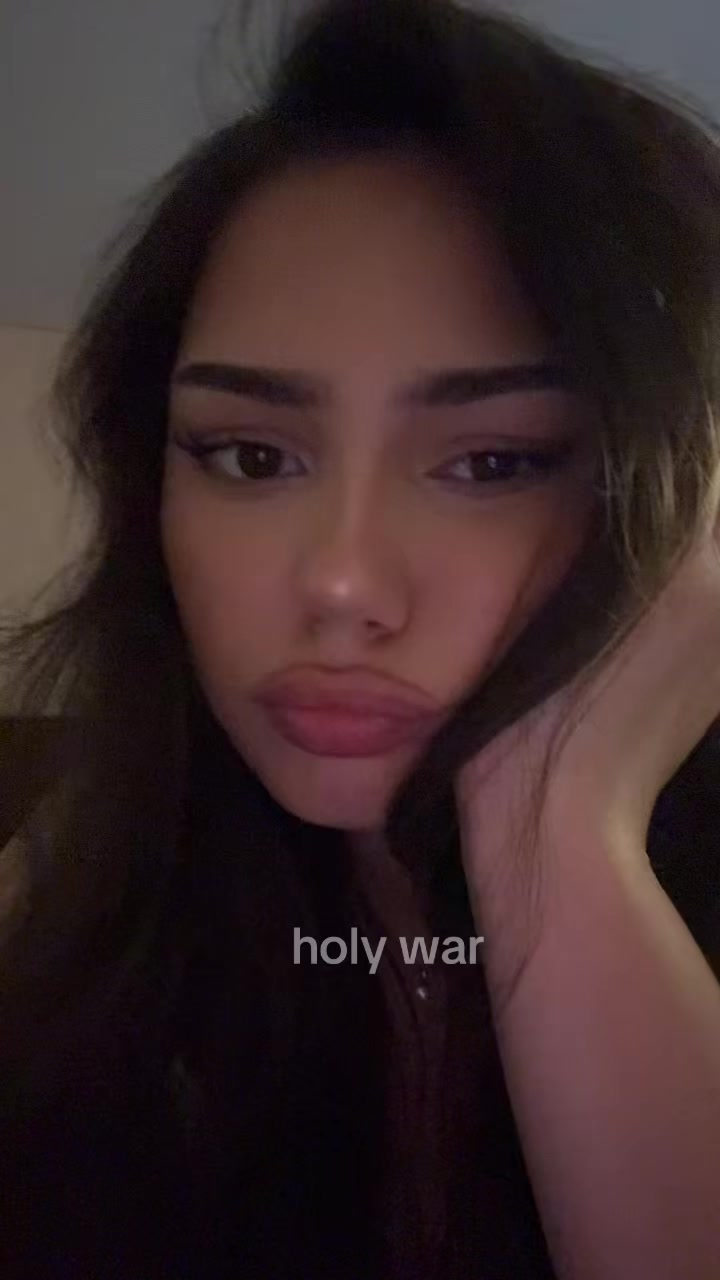 @⃟
