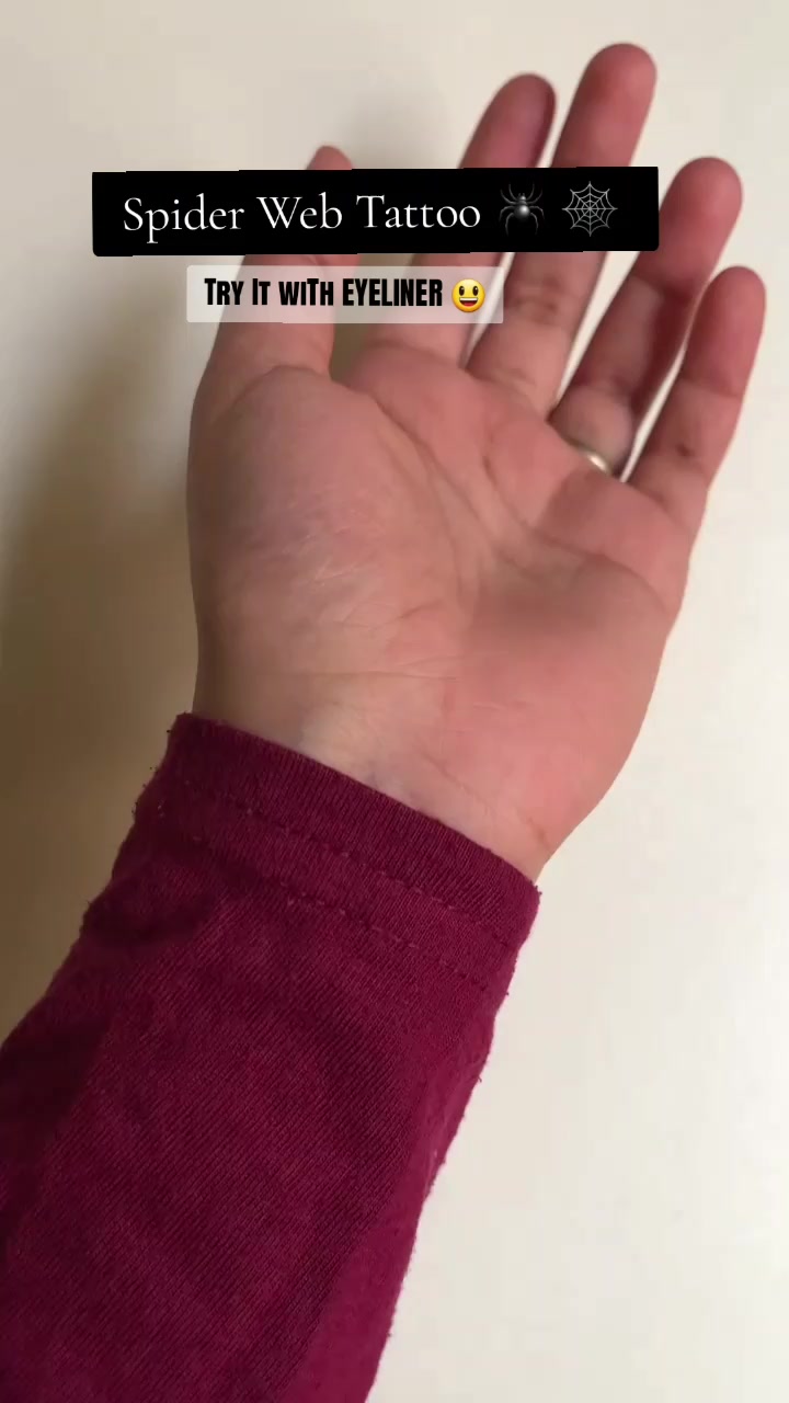 @stELLa D'crUz