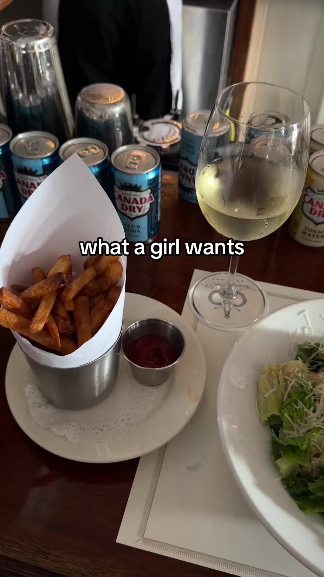 @malliekoczon