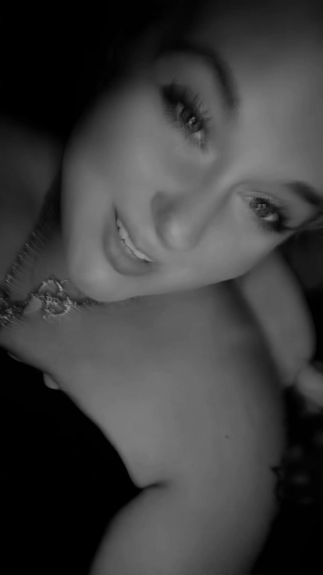 @Carmen♥️😈~FoxiUndCarmen4live~