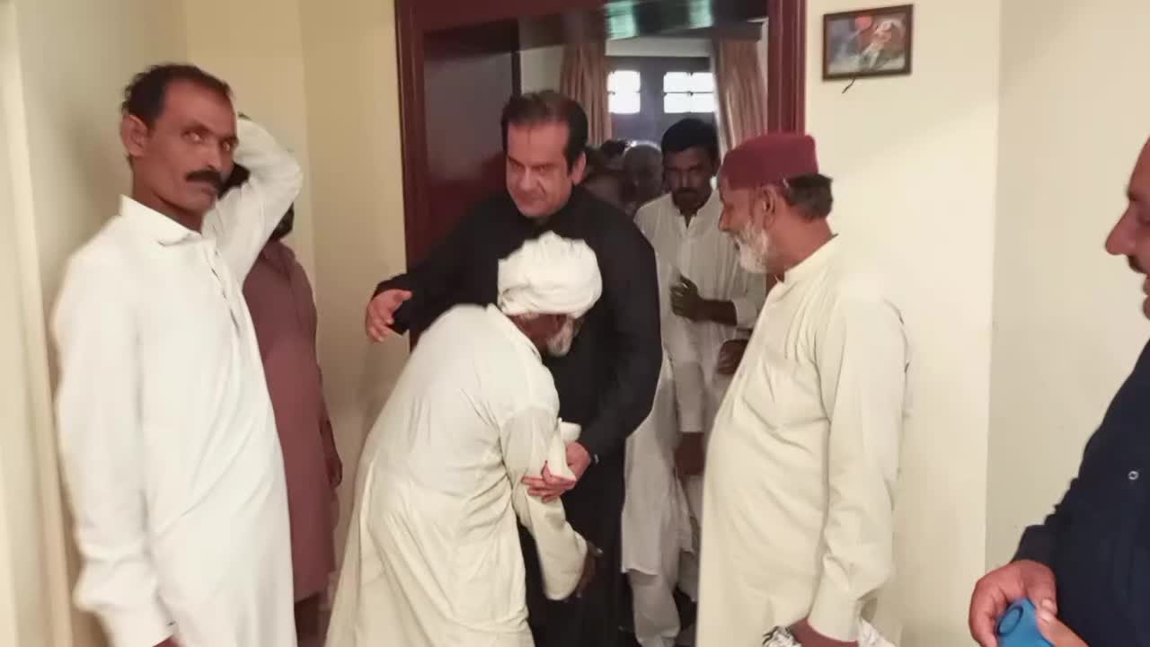 @Farooq Ahmad Bhatti