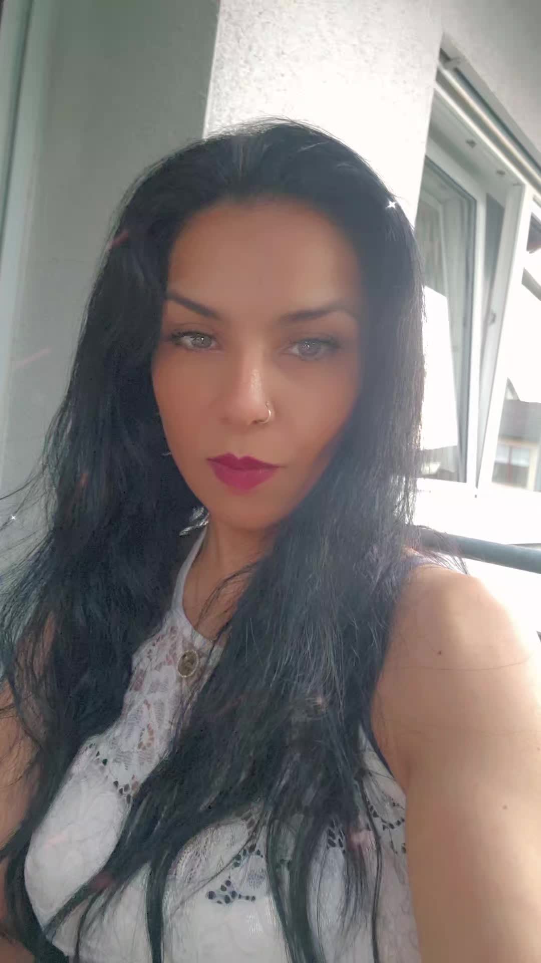 @Esmer Krali&ccedil;e 🧿 👑