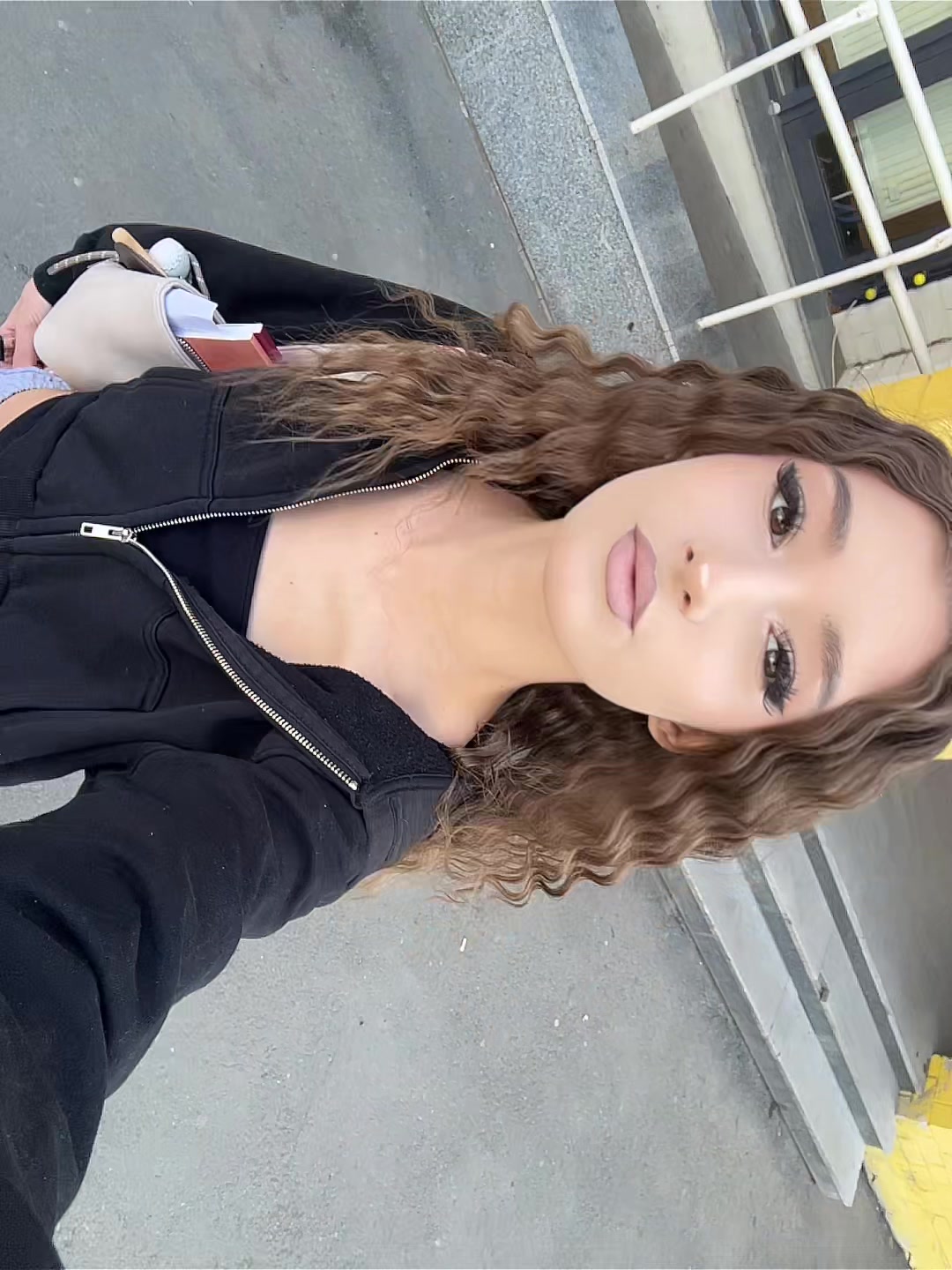 @arishkashkii
