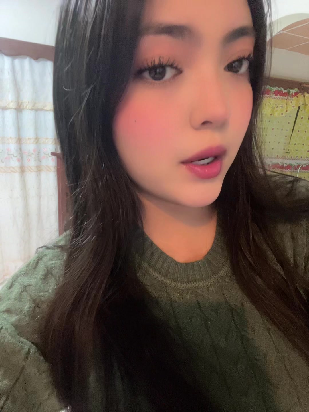 @x_naily
