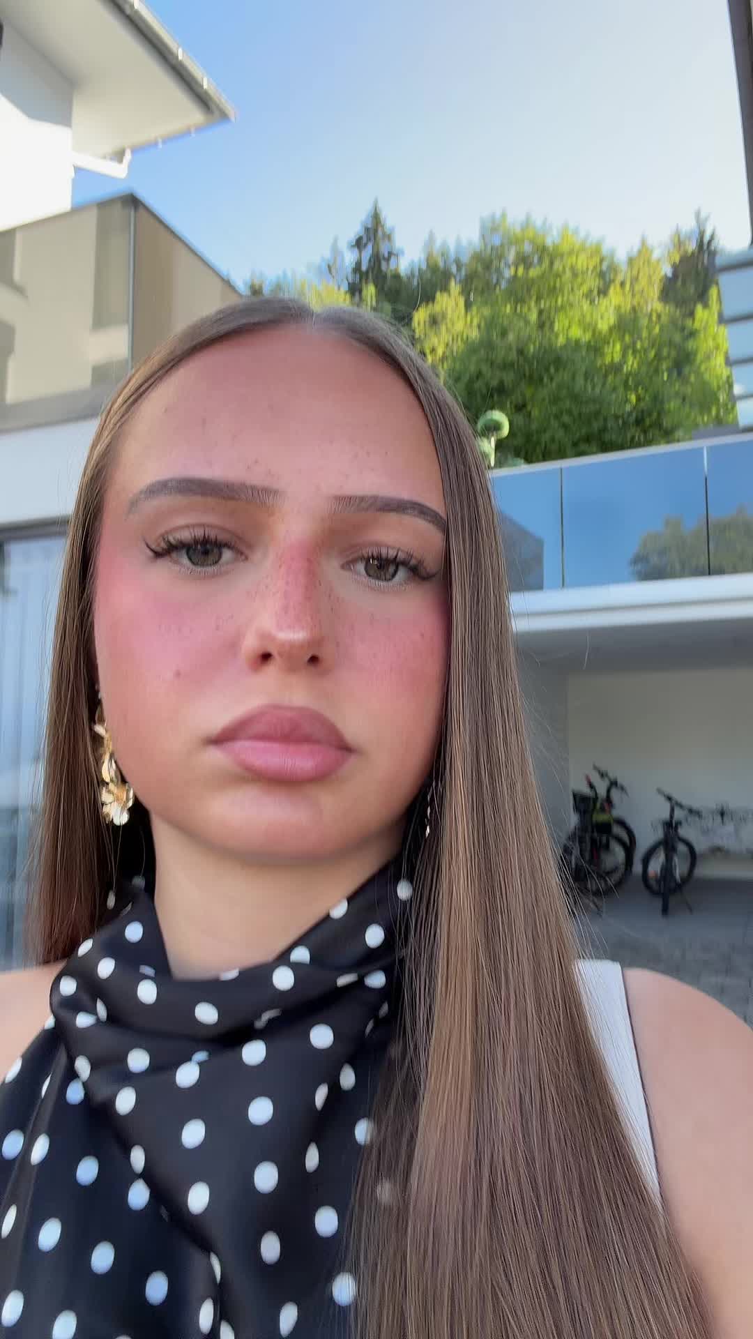 @𝑙𝑜𝑡𝑡𝑒