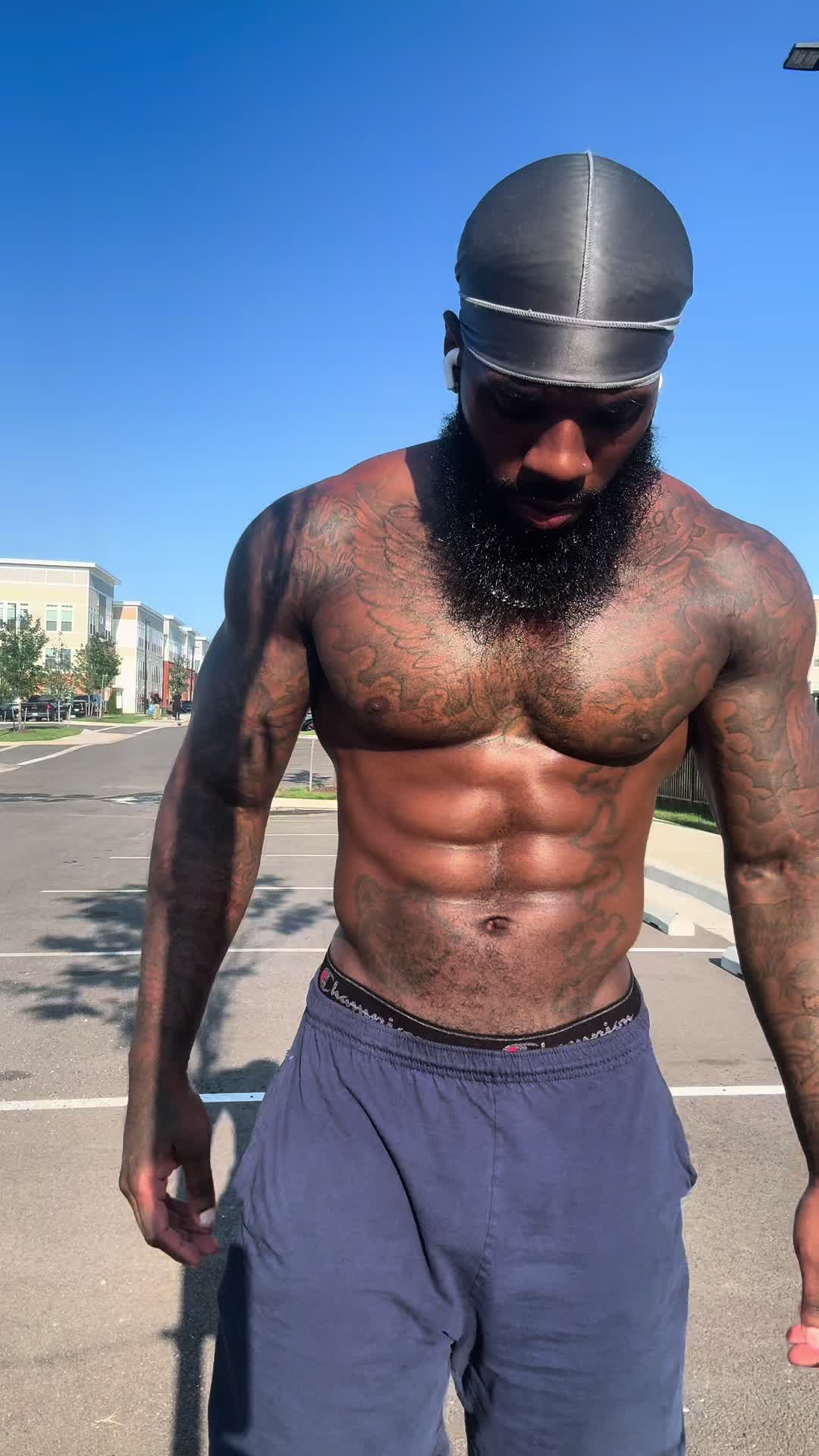 @bigq385