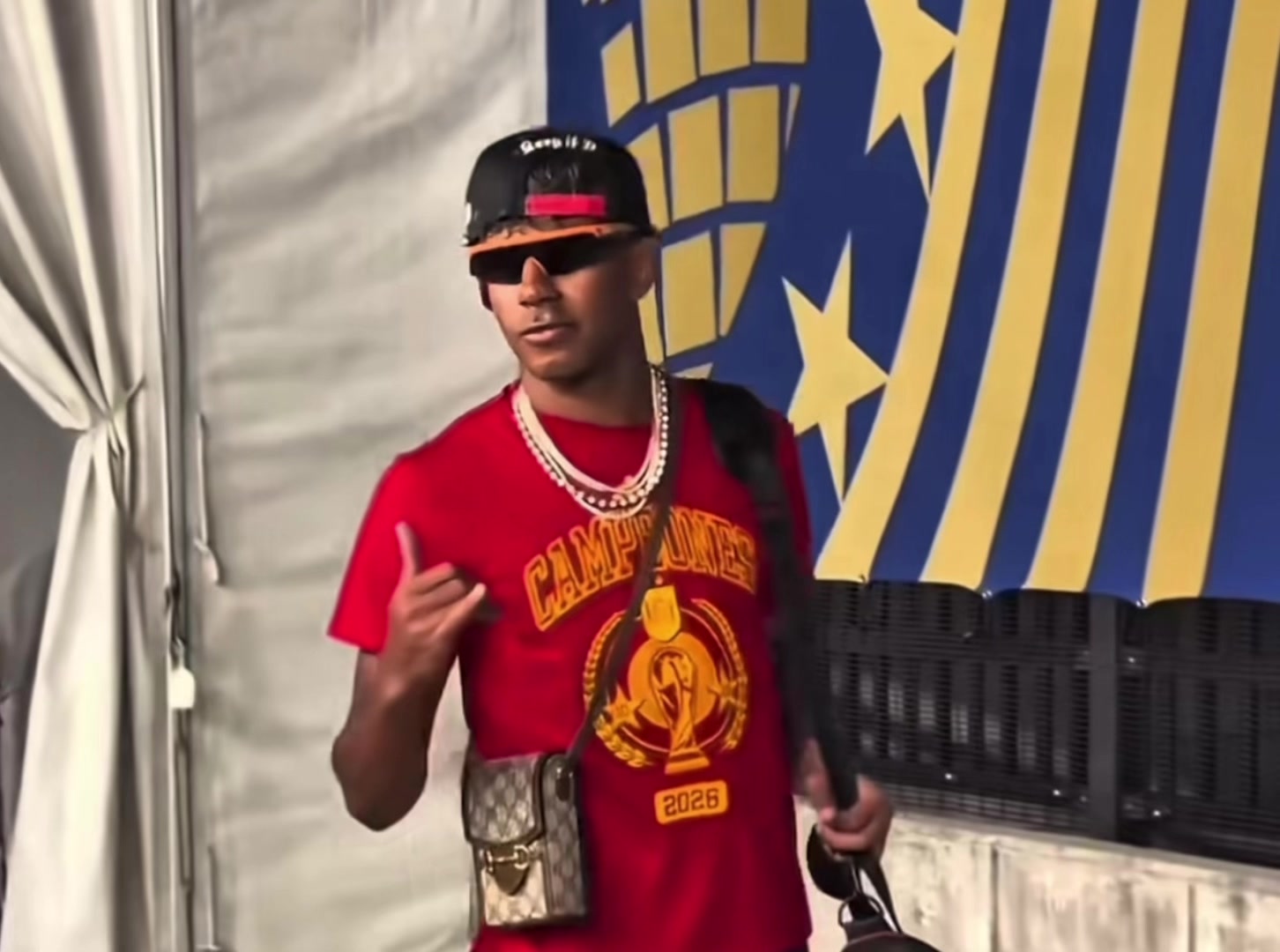 @️j3x