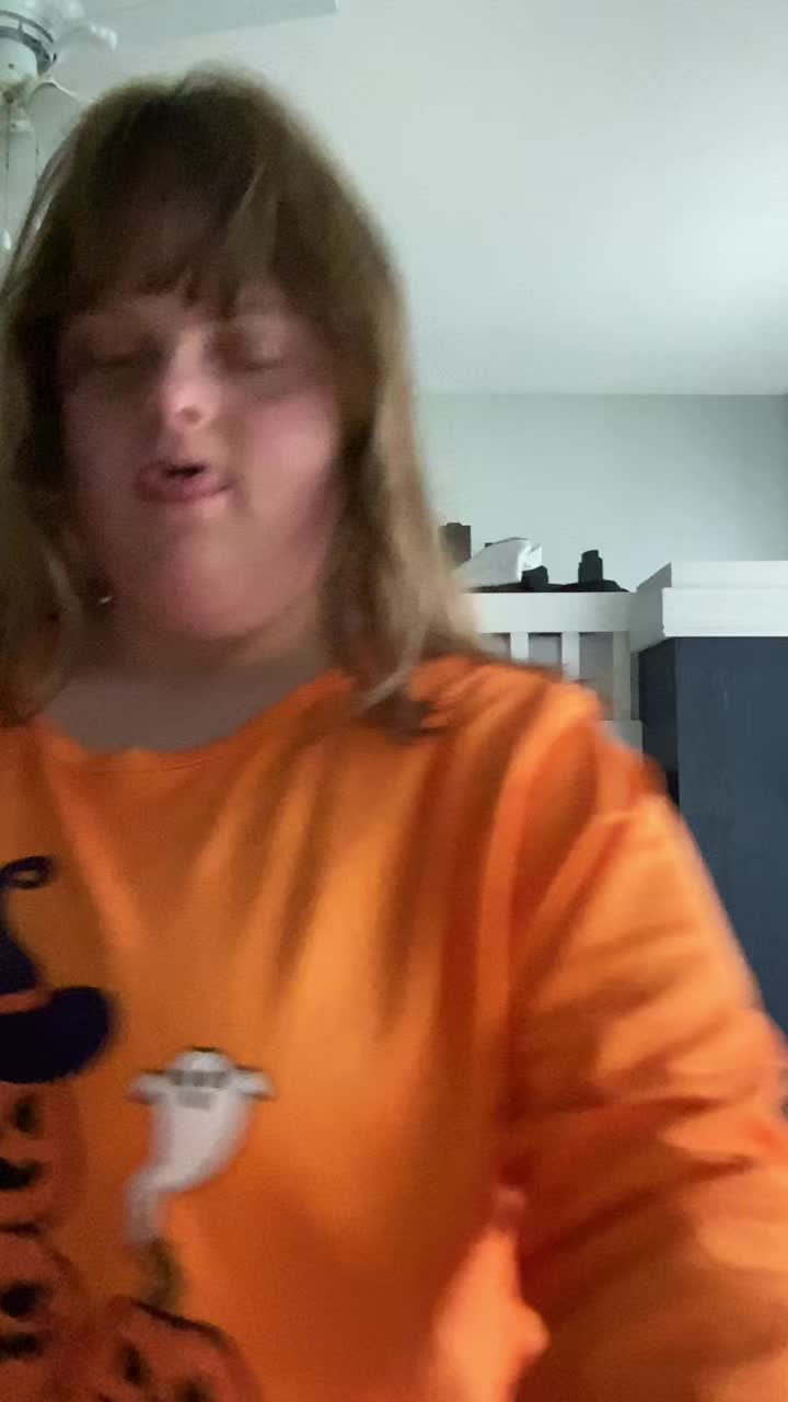 @hollywoodhailey