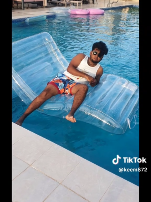 @Excellence Hotel