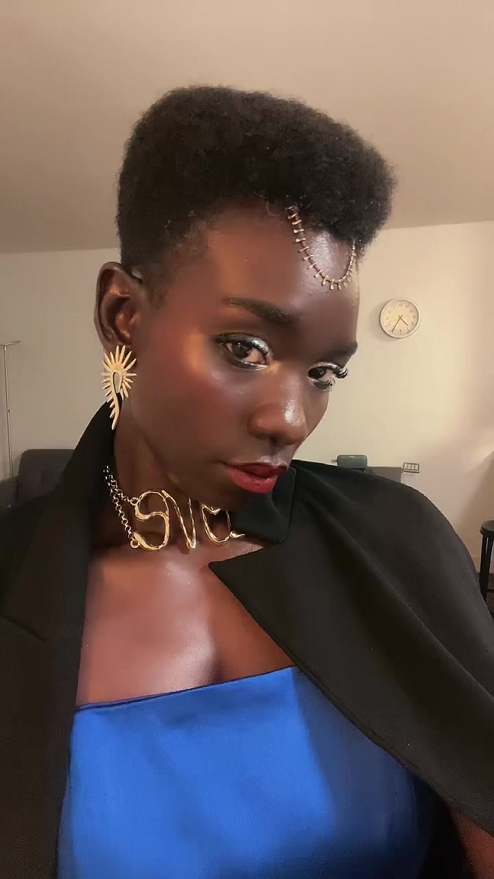 @therese_mbaye