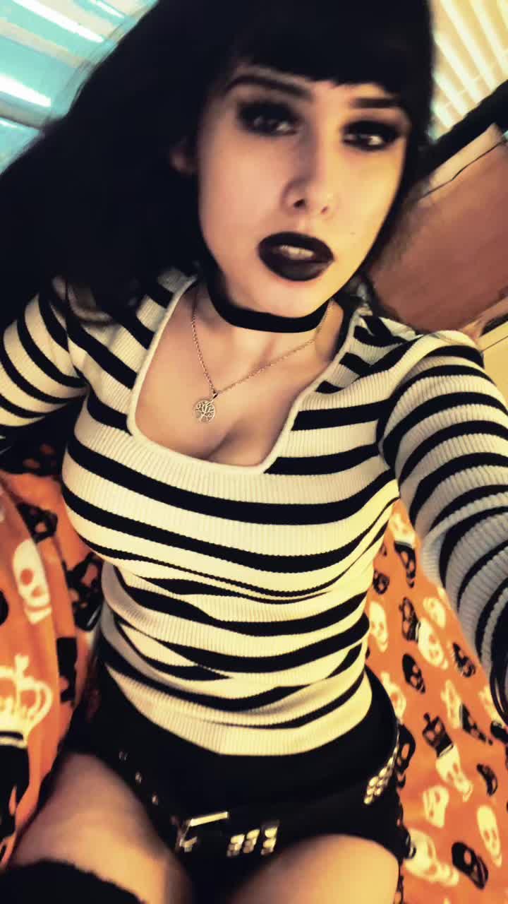 @Maria🦇