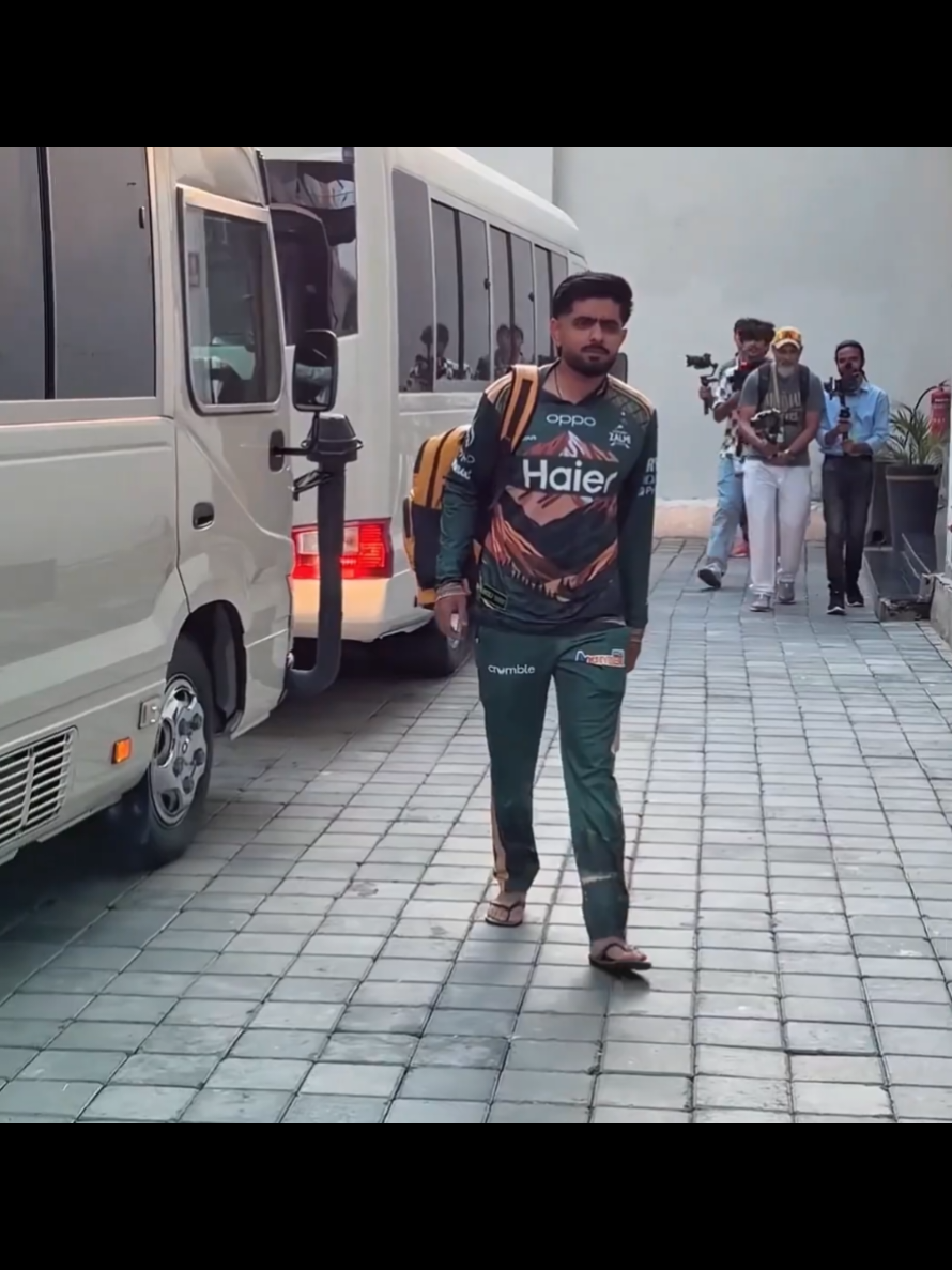 @Cricket Vibes....🥶