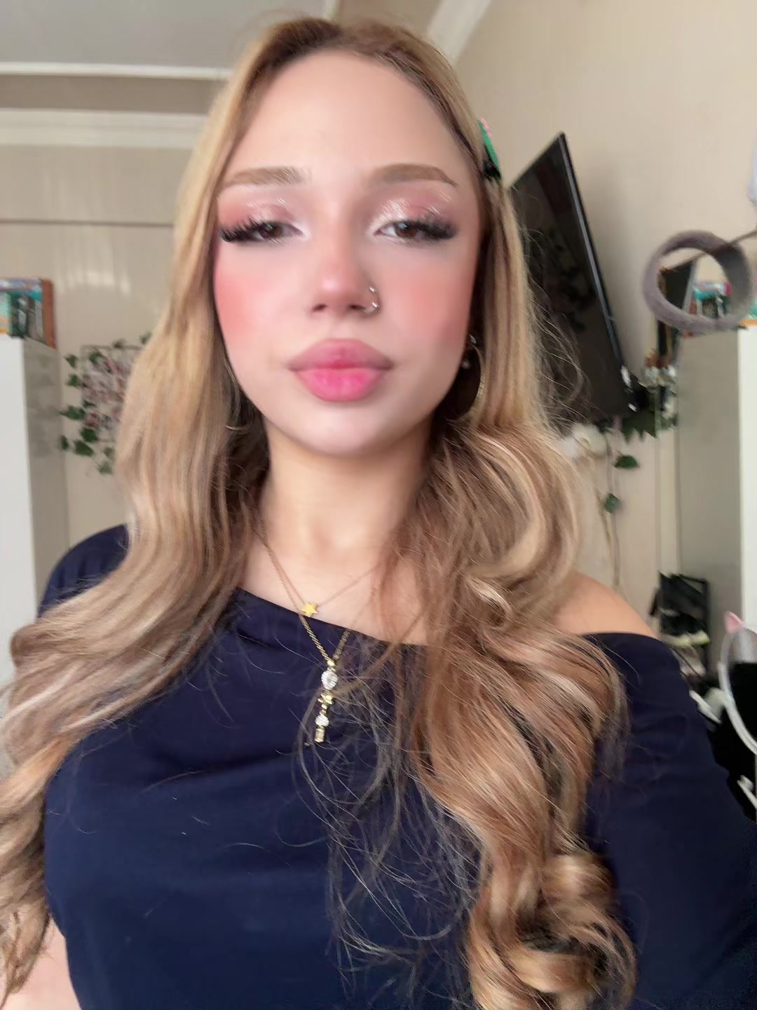 @𝑹𝒐𝒍𝒚𝒂𝒏𝒏