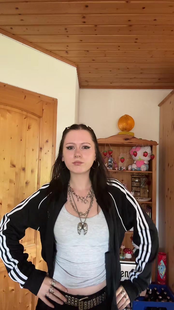 @lara .⋆♱