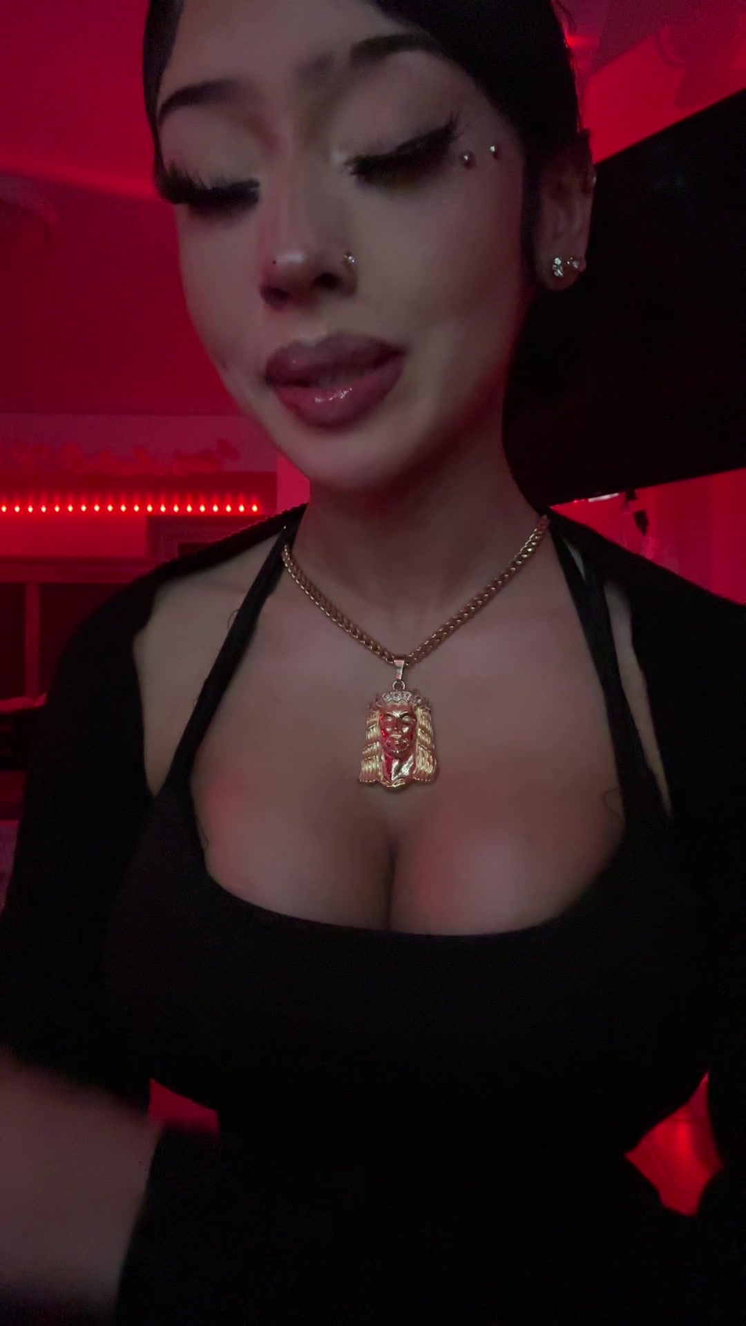 @Wakaflakashortypur