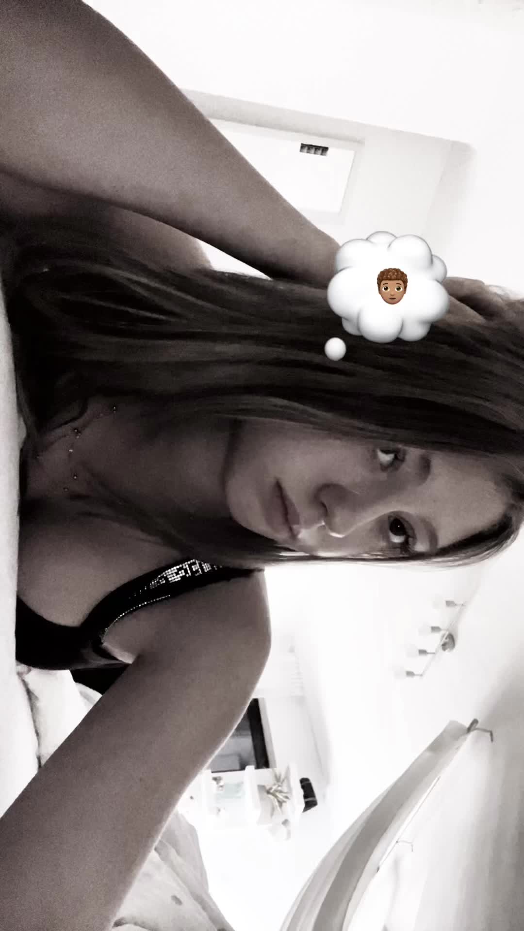 @Elisa