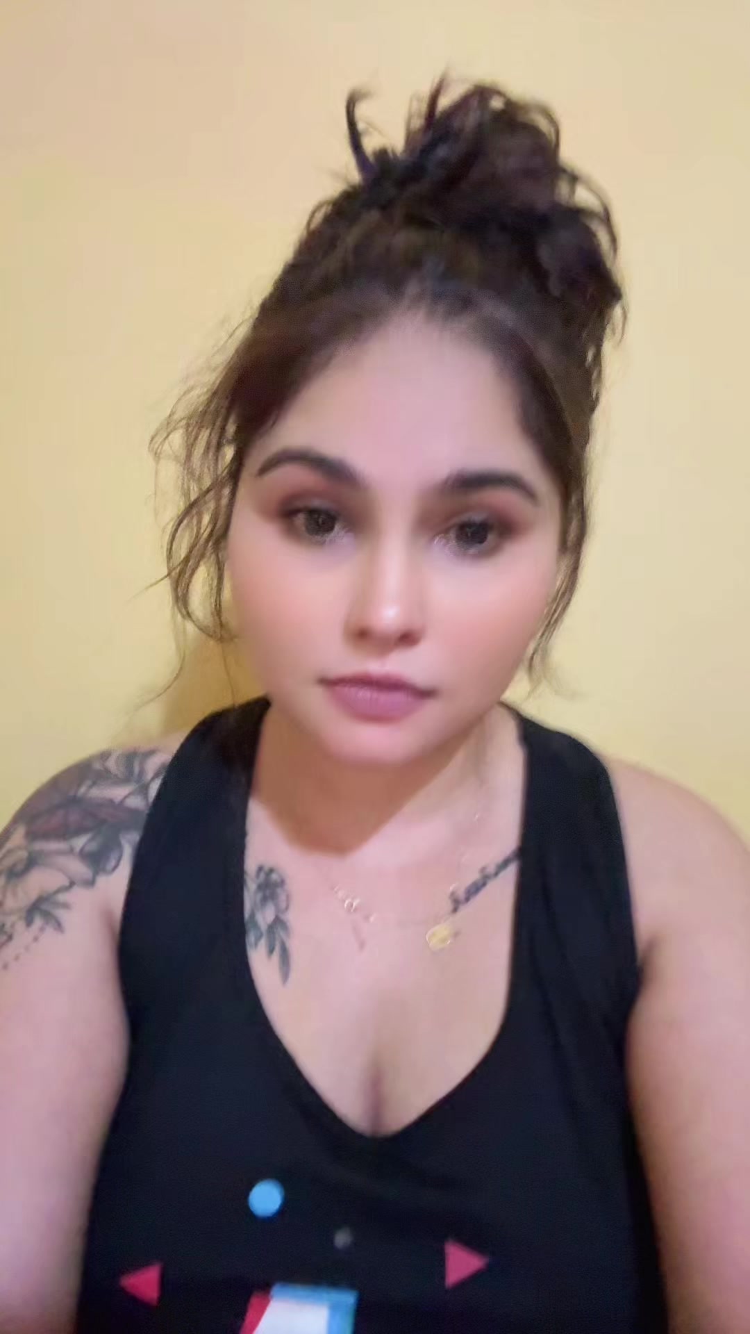 @SEXYNADIA123