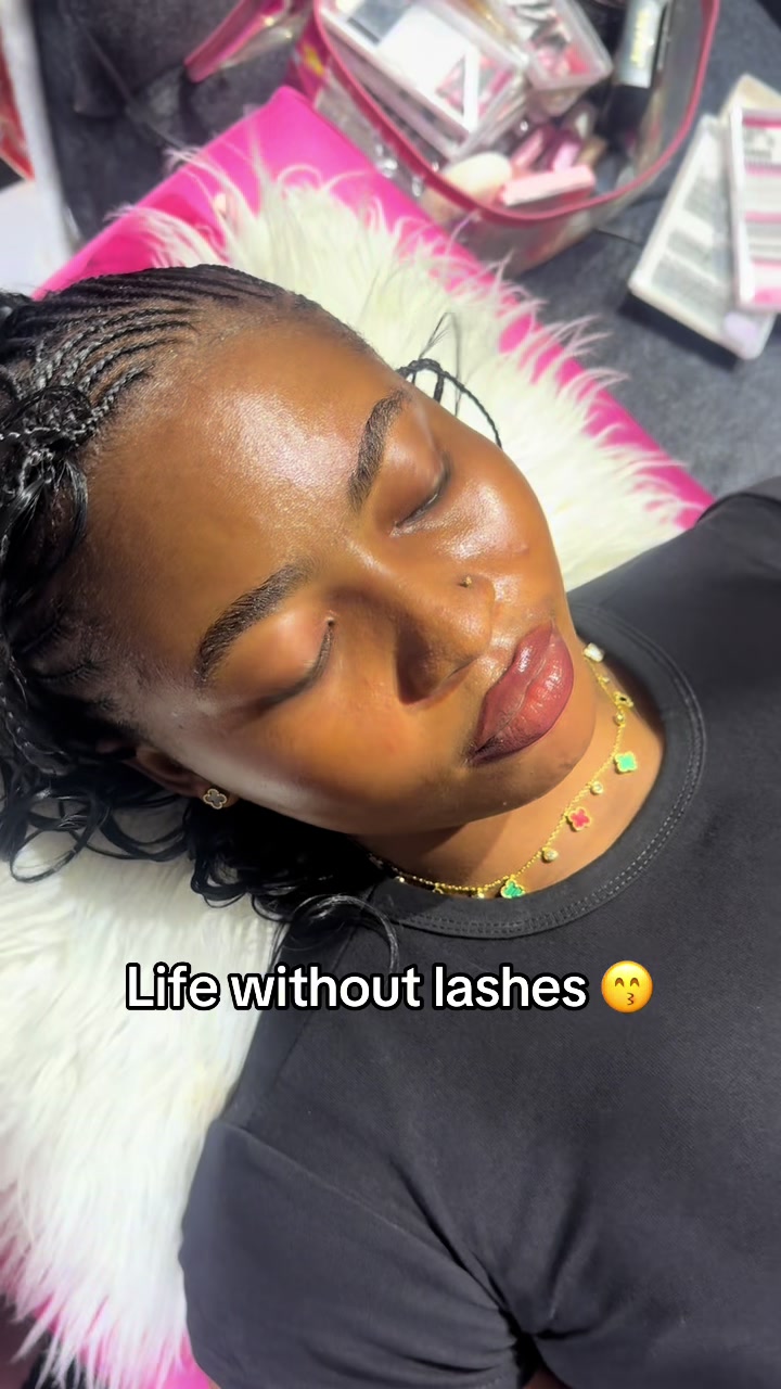 @HAIRSTYLIST IN OYO