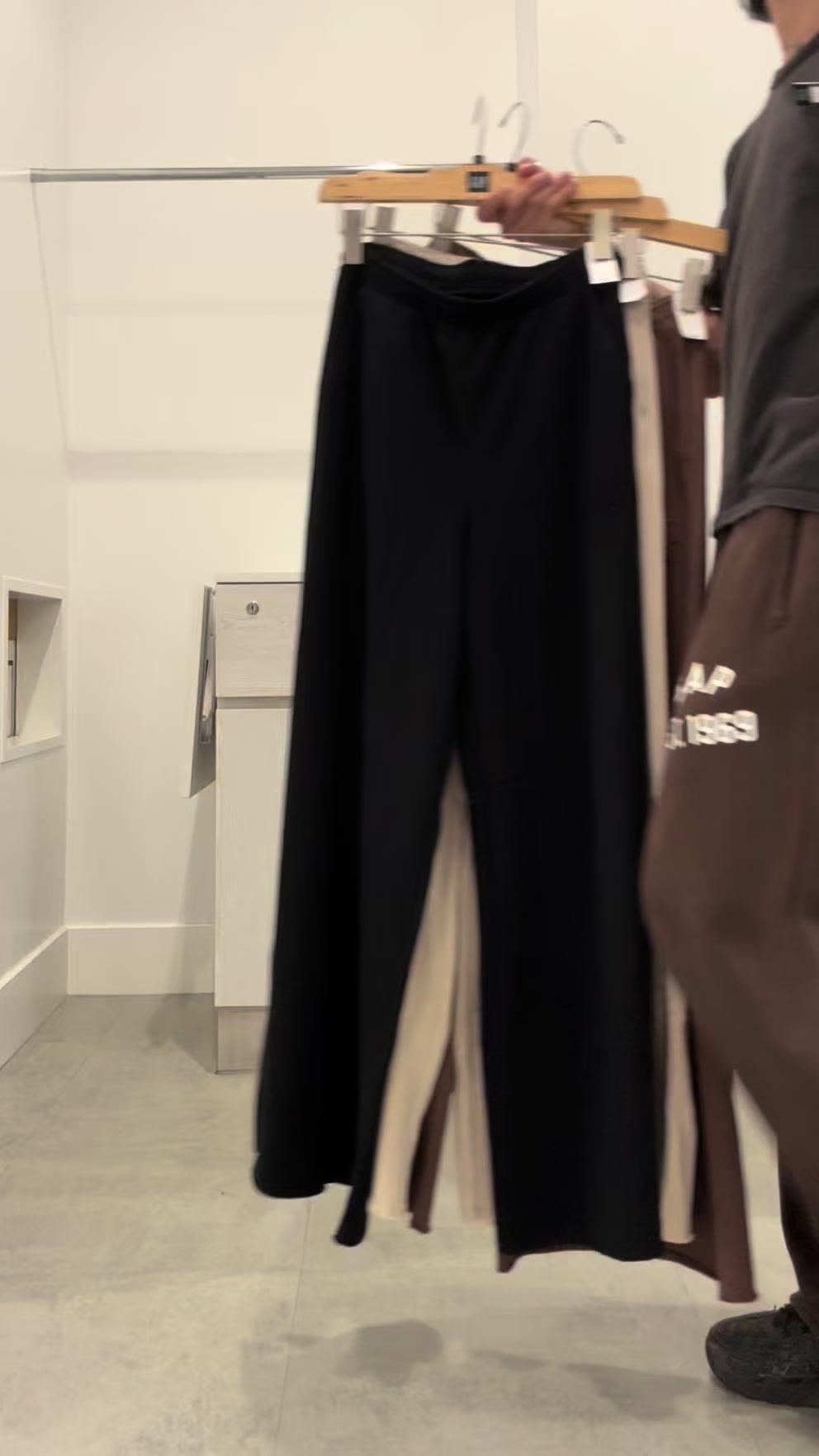 @sH