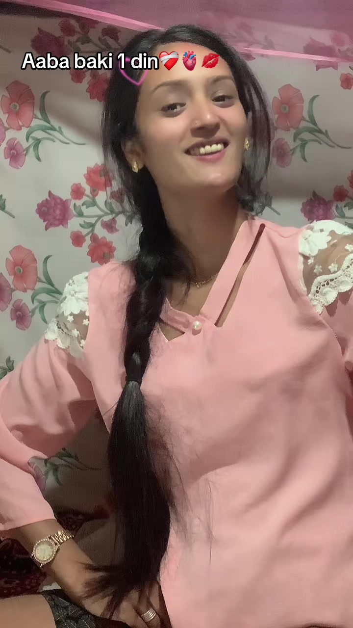 @ᥫ᭡ निशा 🦷👩⚕️