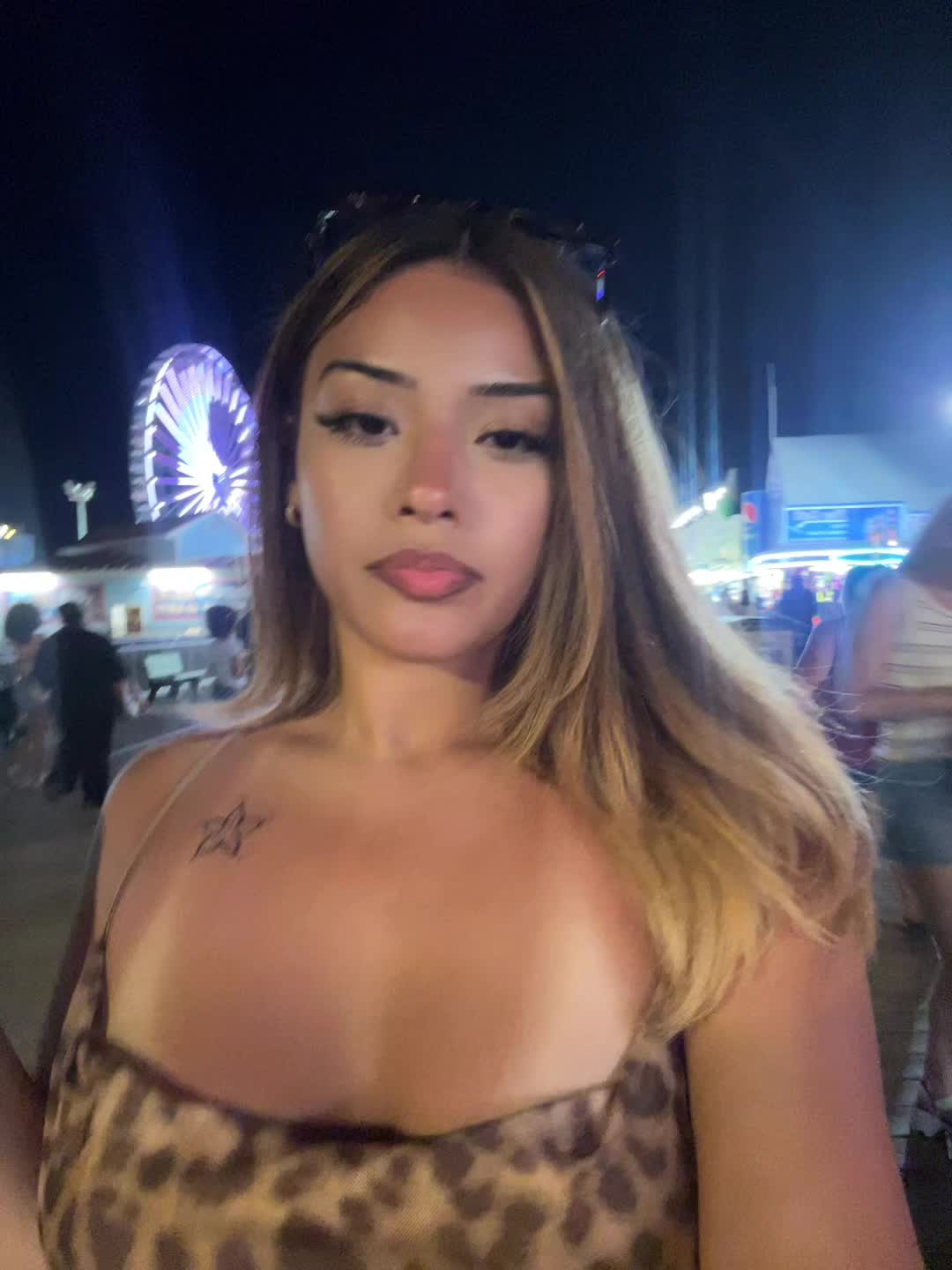 @Um