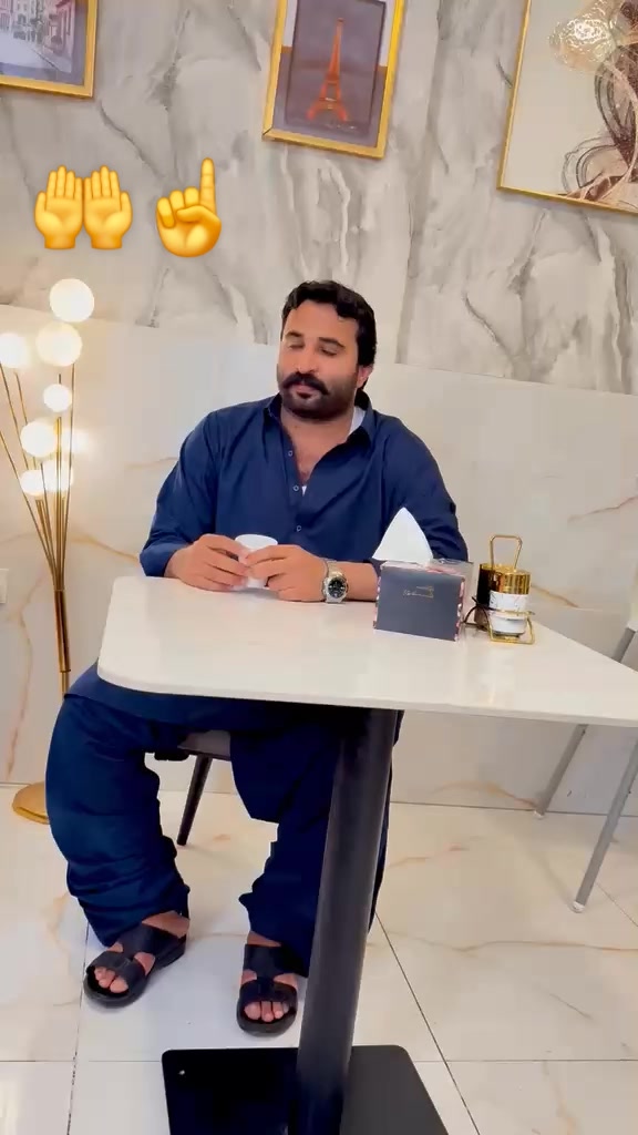 @Meer:Muneer Baloch 💪🦅