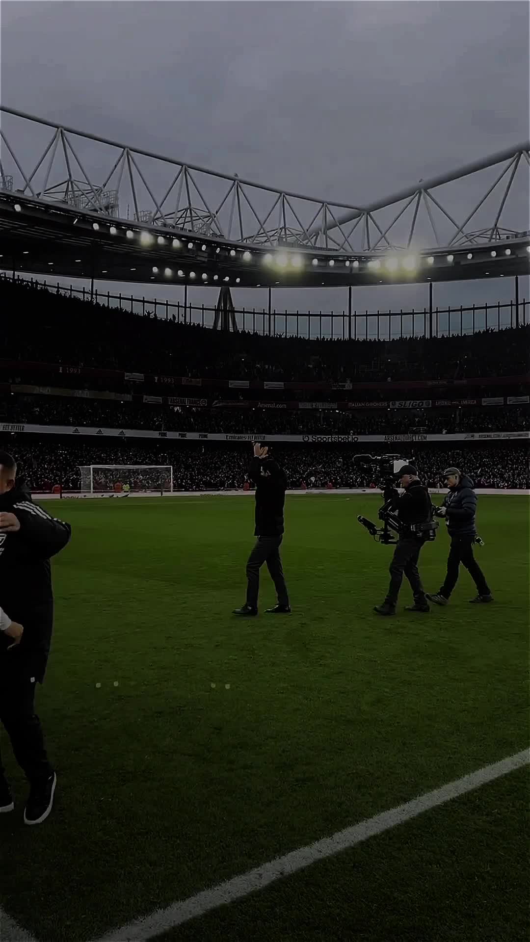 @𝒔𝒄𝒂𝒓𝒛𝒛 🇵🇱