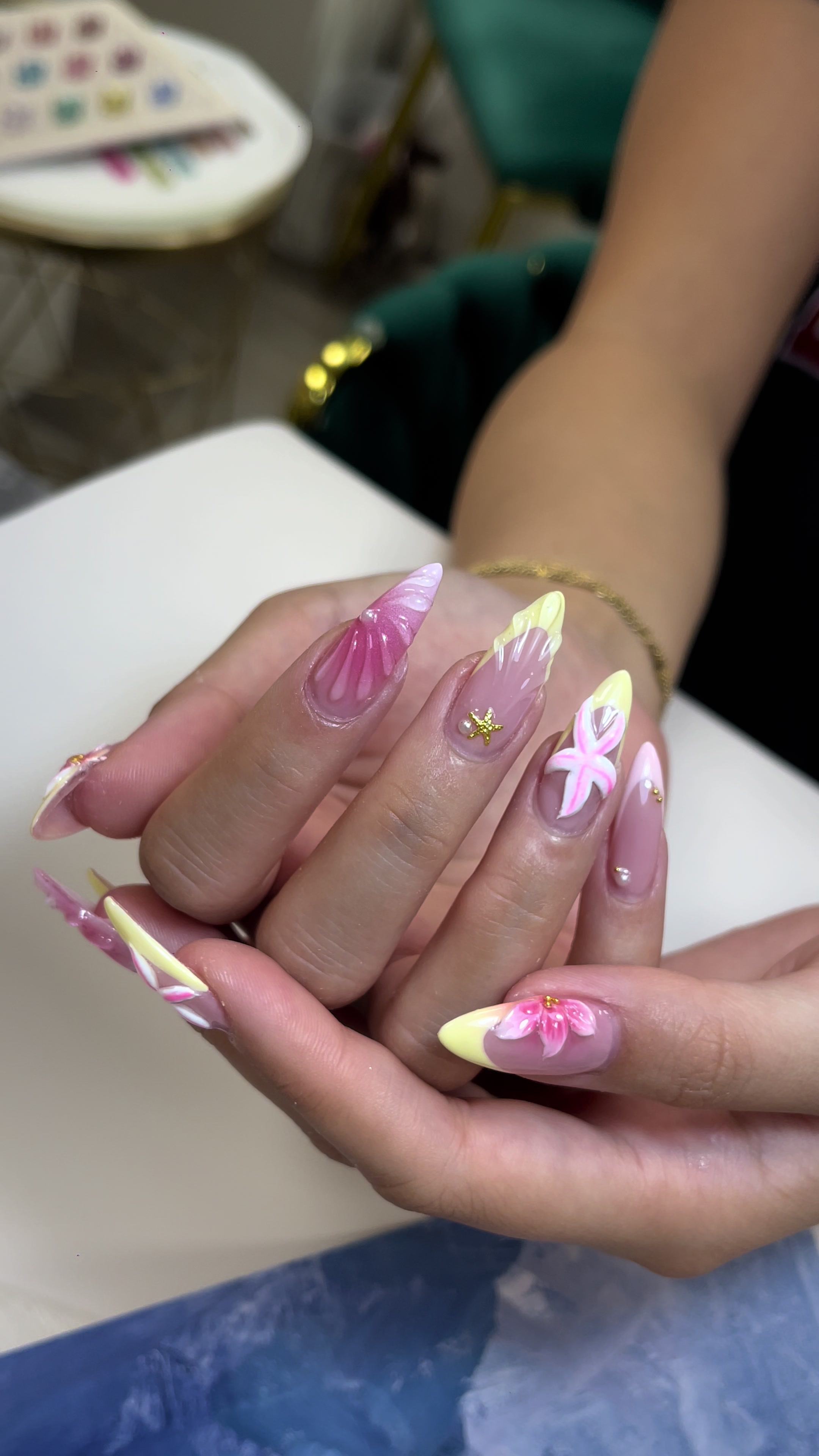 @Kim JJ / GelX - Nail Tech 🎀
